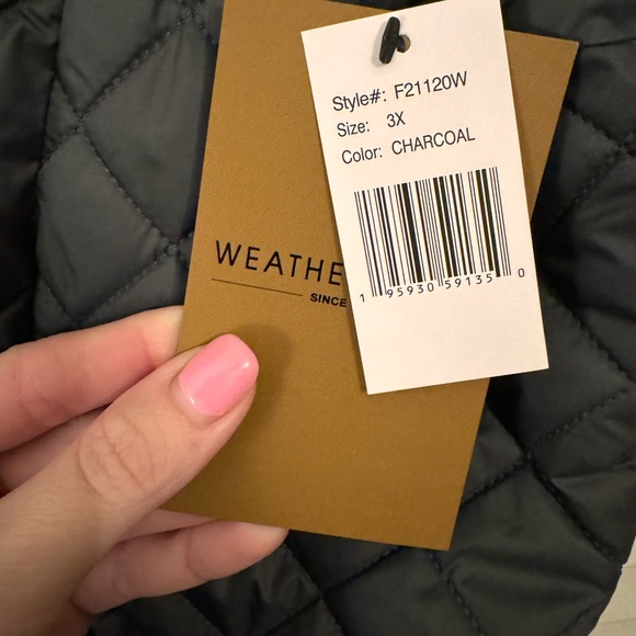 Weatherproof Gray Quilted Vest with Stand-Up Collar - Picture 2 of 3